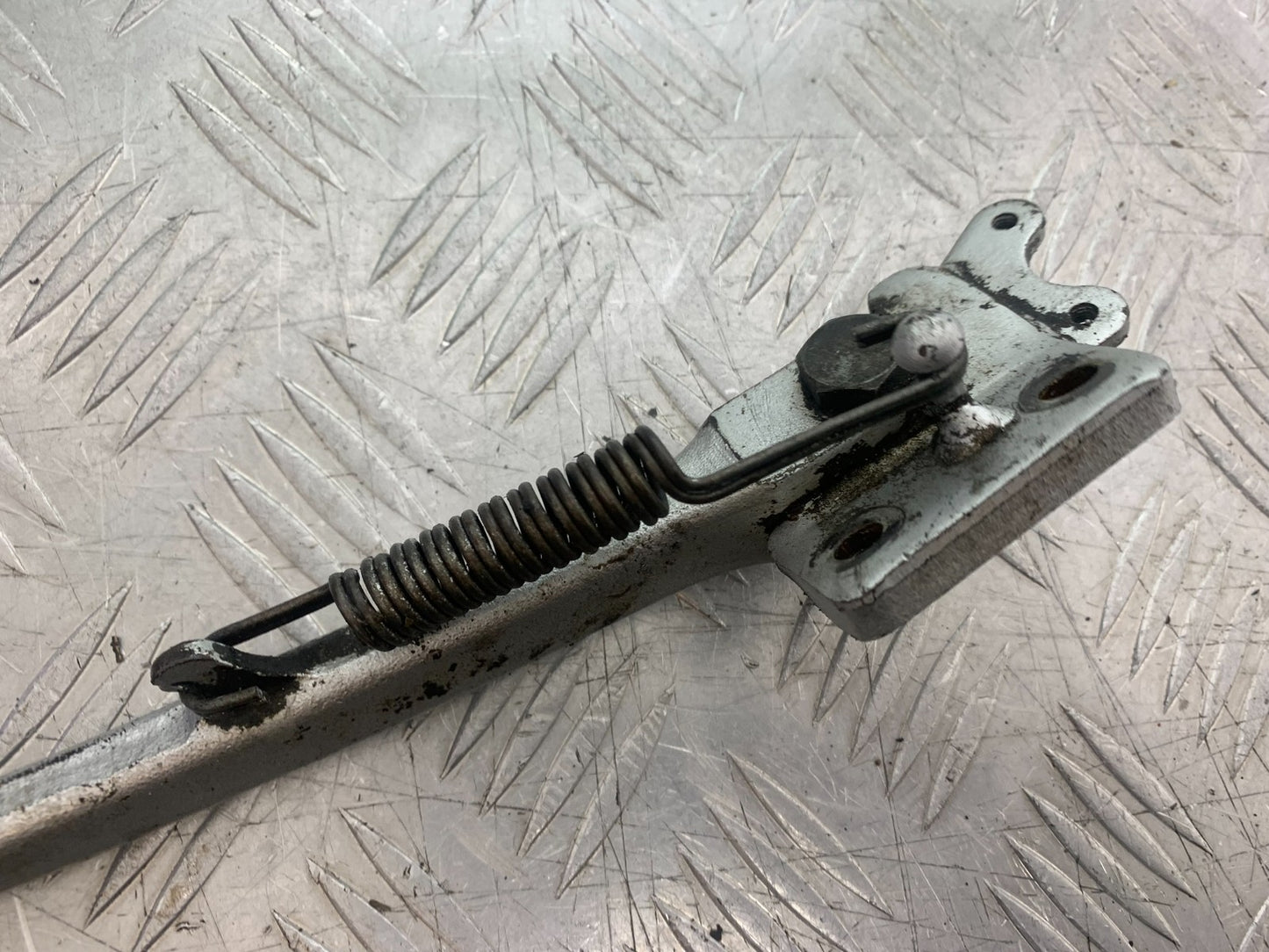 KAWASAKI GPZ600 GPZ 600 SIDE STAND  YEAR 1988-90 (CMB1258)