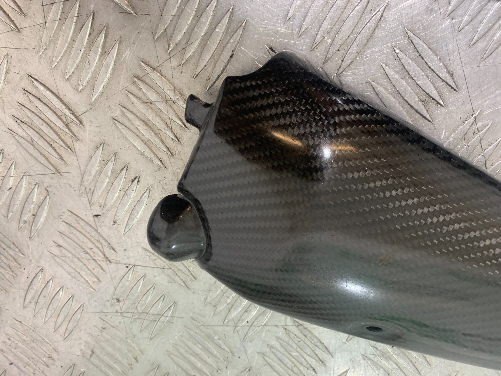 YAMAHA YZF R1 14 B BIG BANG LEFT & RIGHT CARBON TOP INFILLS   2009-14 (CMB1175)