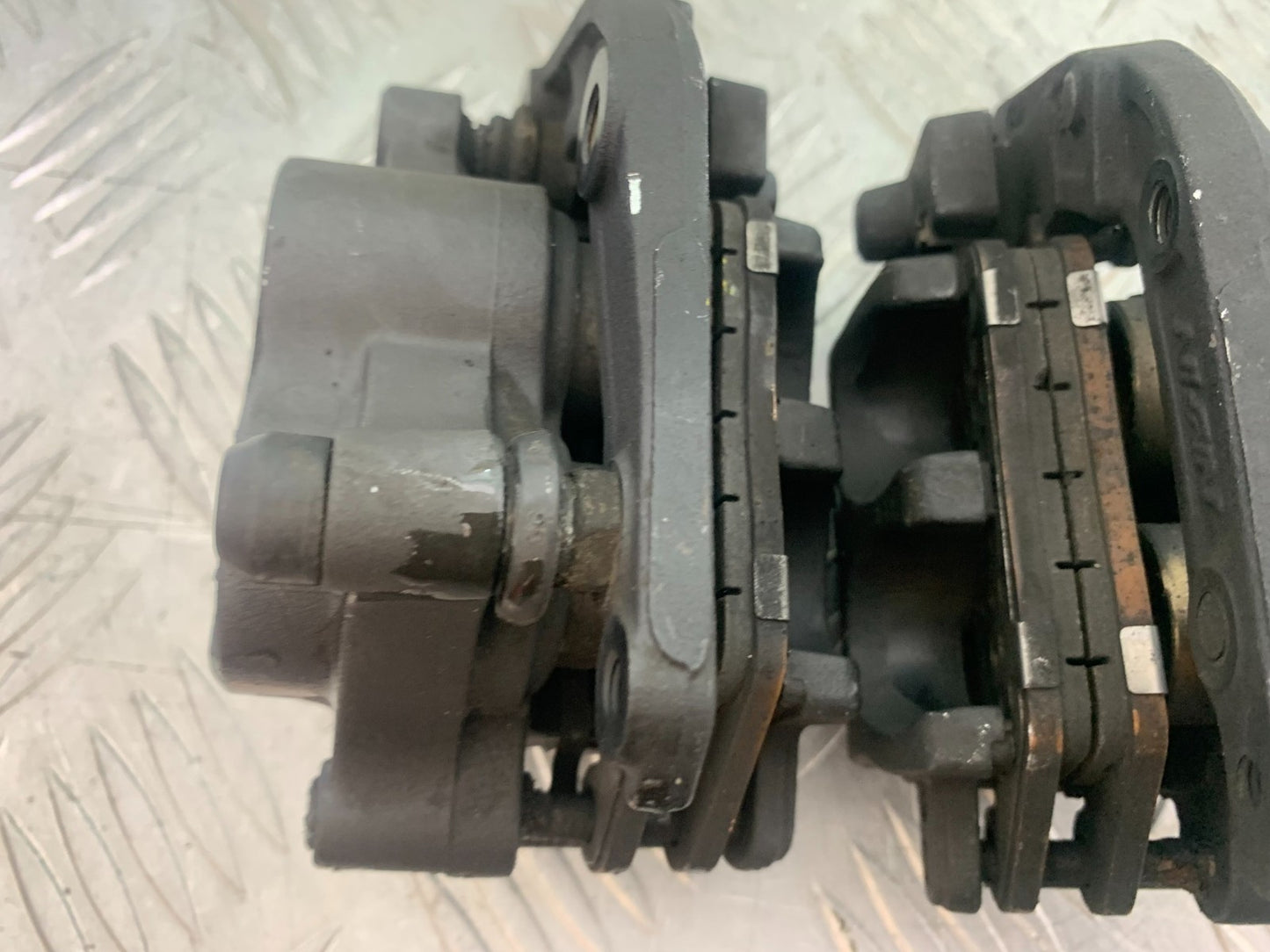 TRIUMPH 675 STREET TRIPLE FRONT CALIPERS    2013-2016 (CMB1186)