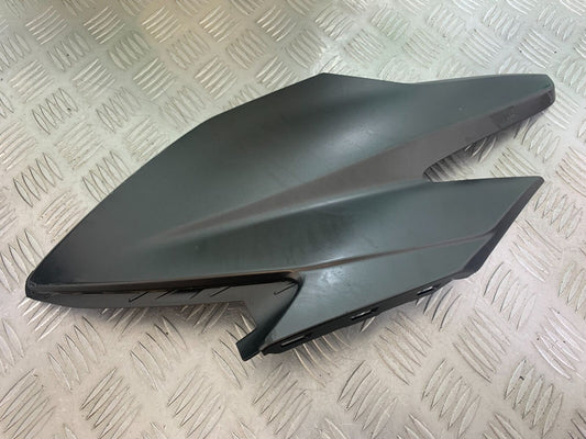 SUZUKI AN400 AN 400 BURGMAN SIDE COVER  YEAR 2017-2024 (CMB1118)
