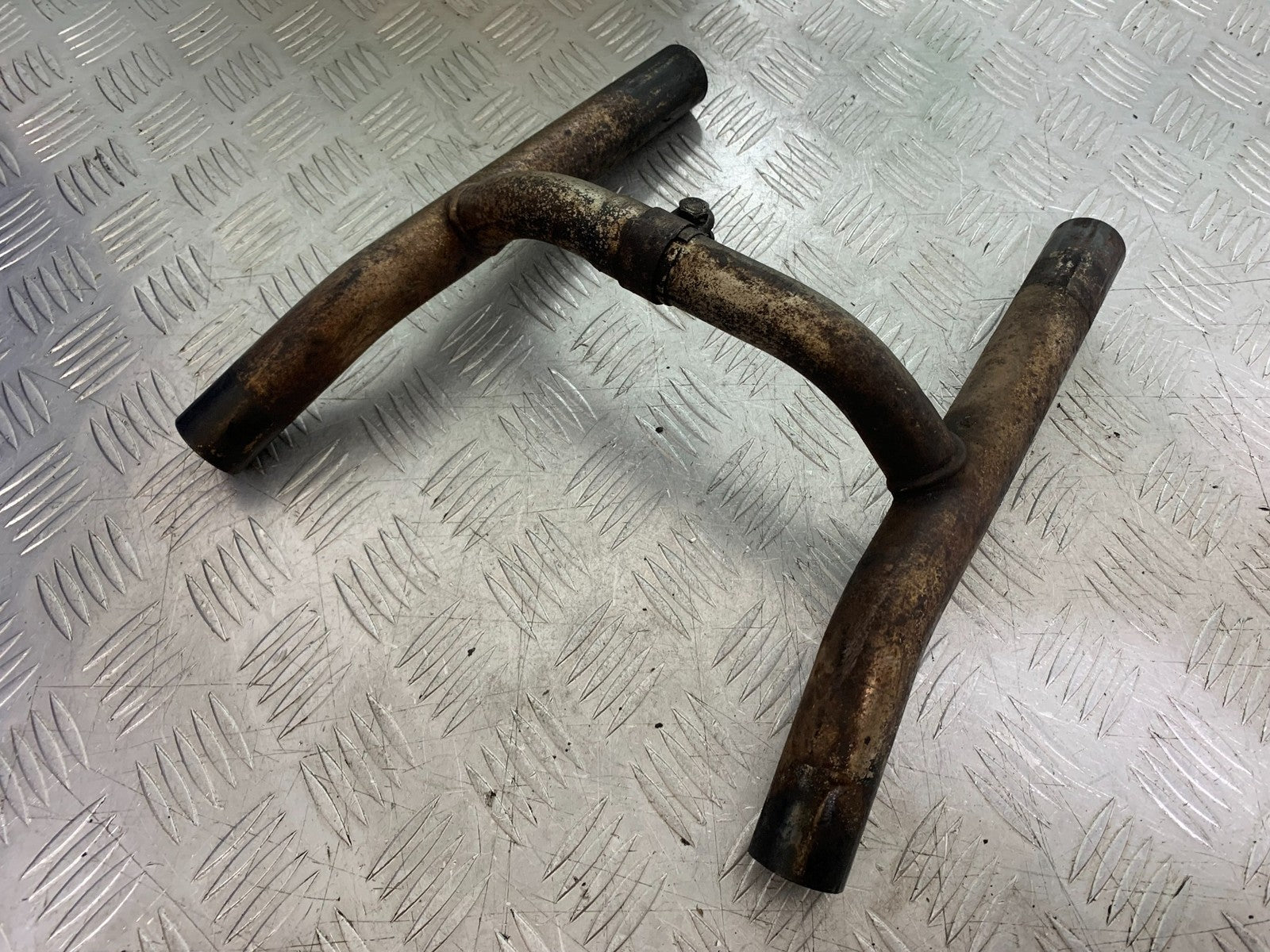 TRIUMPH TROPHY 900 EXHAUST LINK PIPES   YEAR 1991-95 (CMB1251)