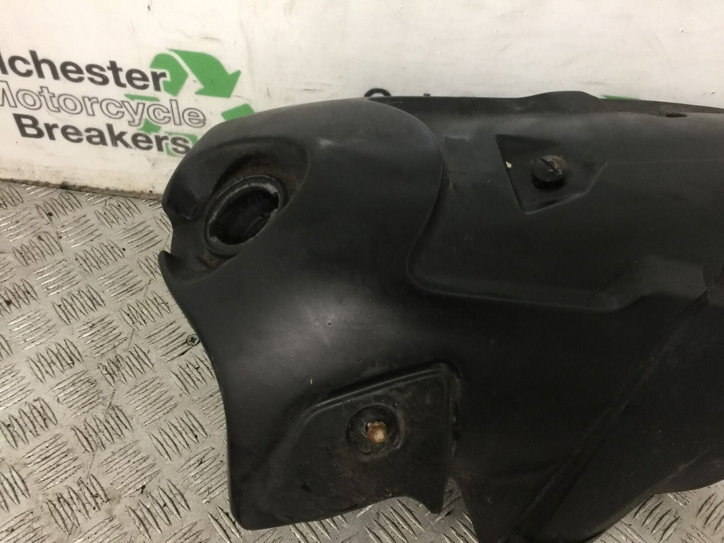 KTM400 KTM 400 LC4-E PETROL TANK   YEAR 2000 (STOCK 898)