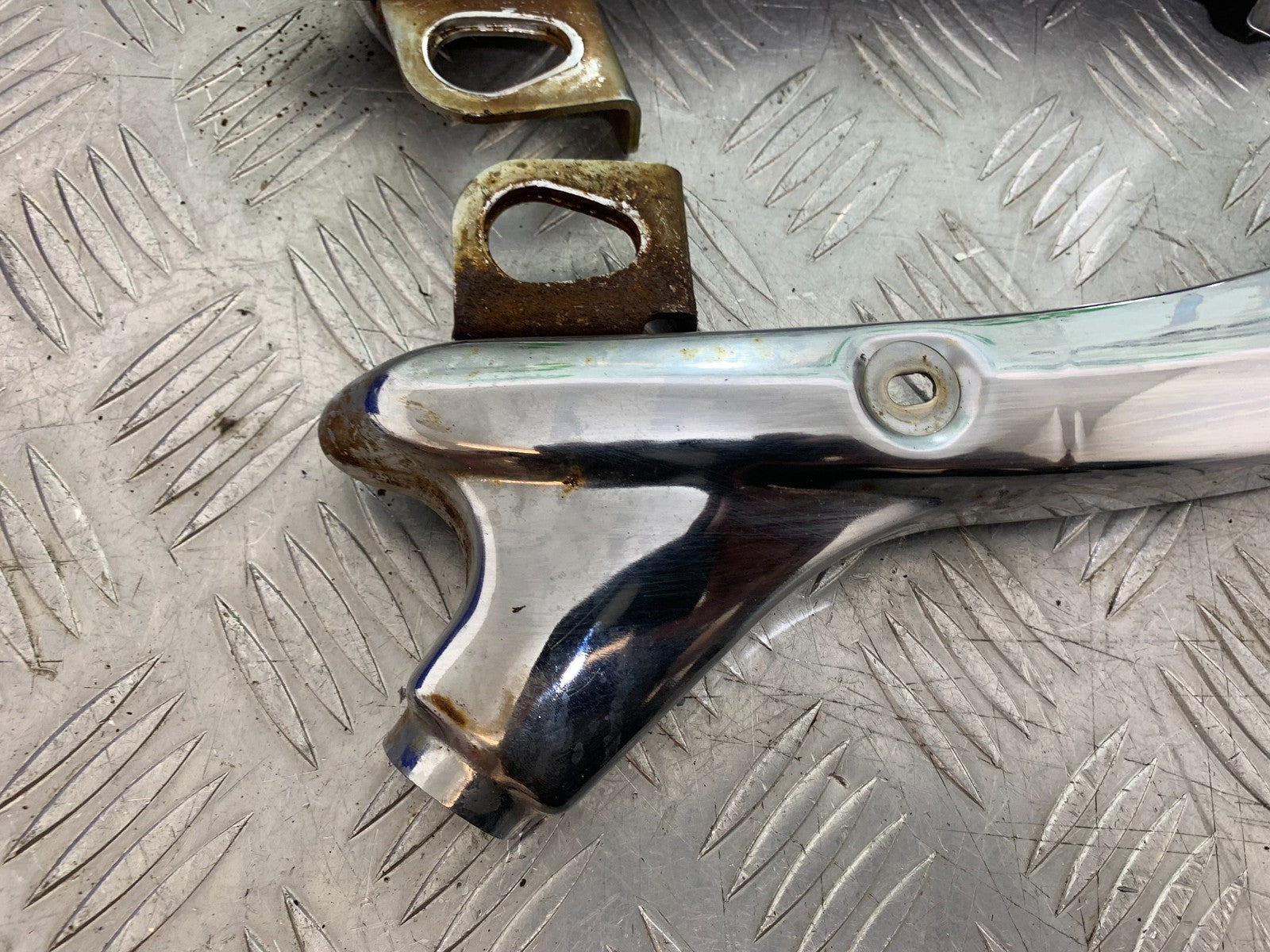 YAMAHA YBR125 CUSTOM CHROME FRAME COVERS  YEAR 2008-2016 (CMB1192)