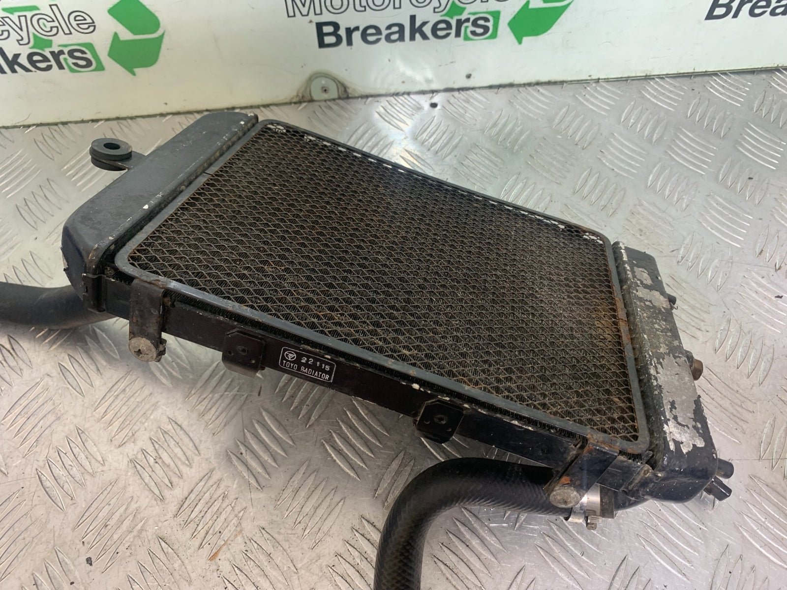 KAWASAKI VN1500 CLASSIC RADIATOR   YEAR 1999 -2006 (CMB1166)