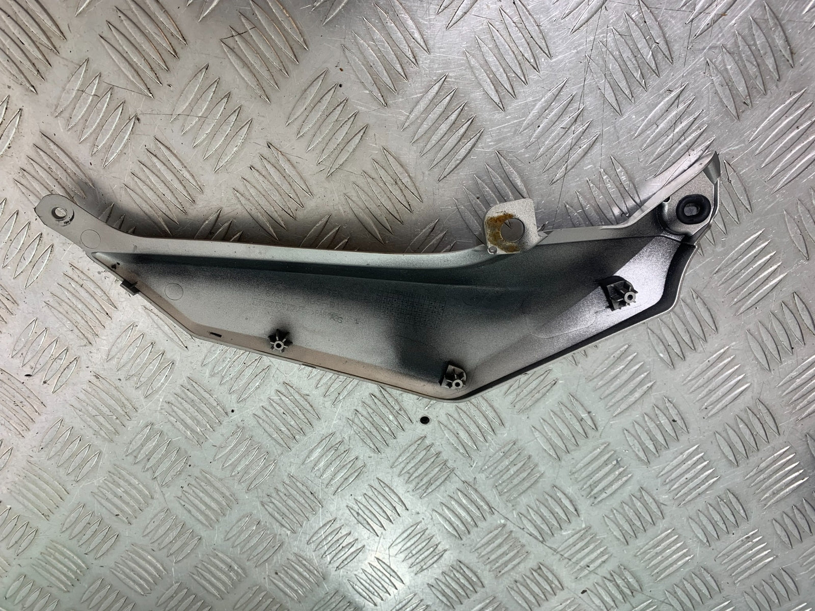 HONDA NC750 NC 750 S LEFT SEAT PANEL   2016-2020 (CMB1146)