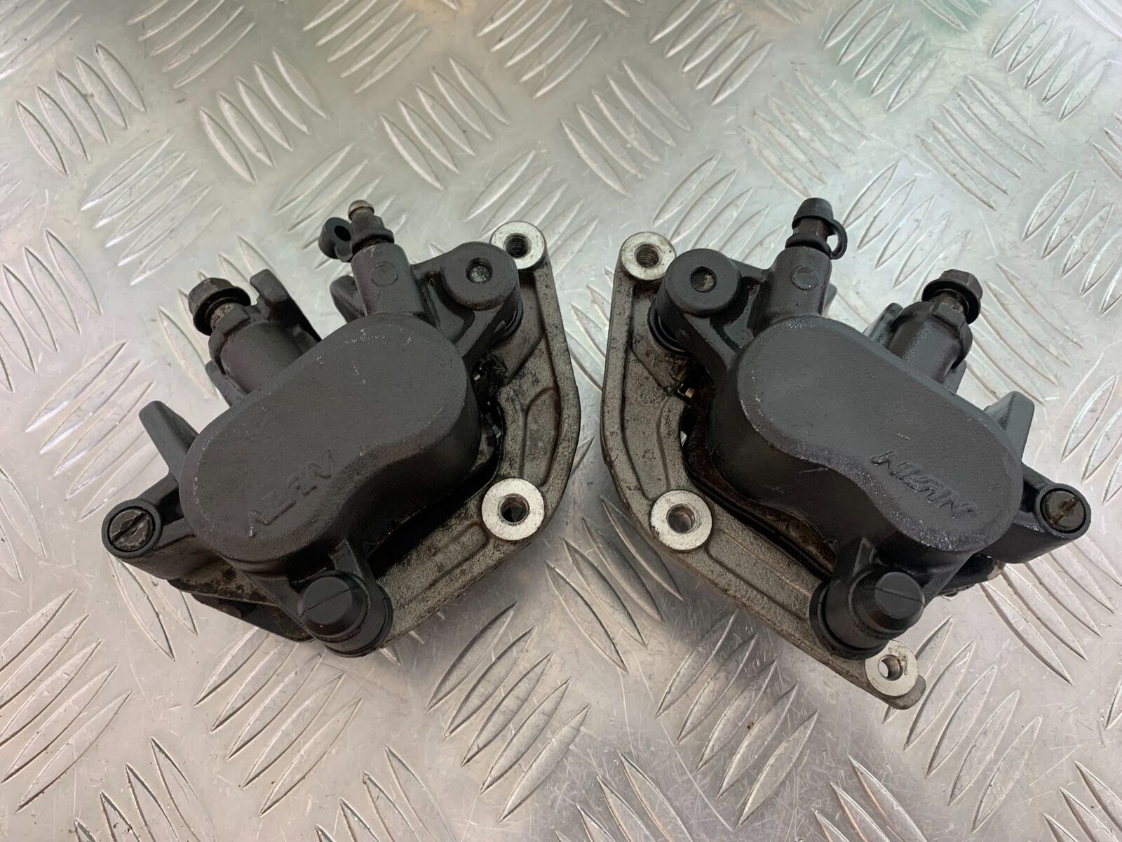 HONDA CB600 CB 600 HORNET FRONT BRAKE CALIPERS  YEAR 1998-2002 (CMB1011)