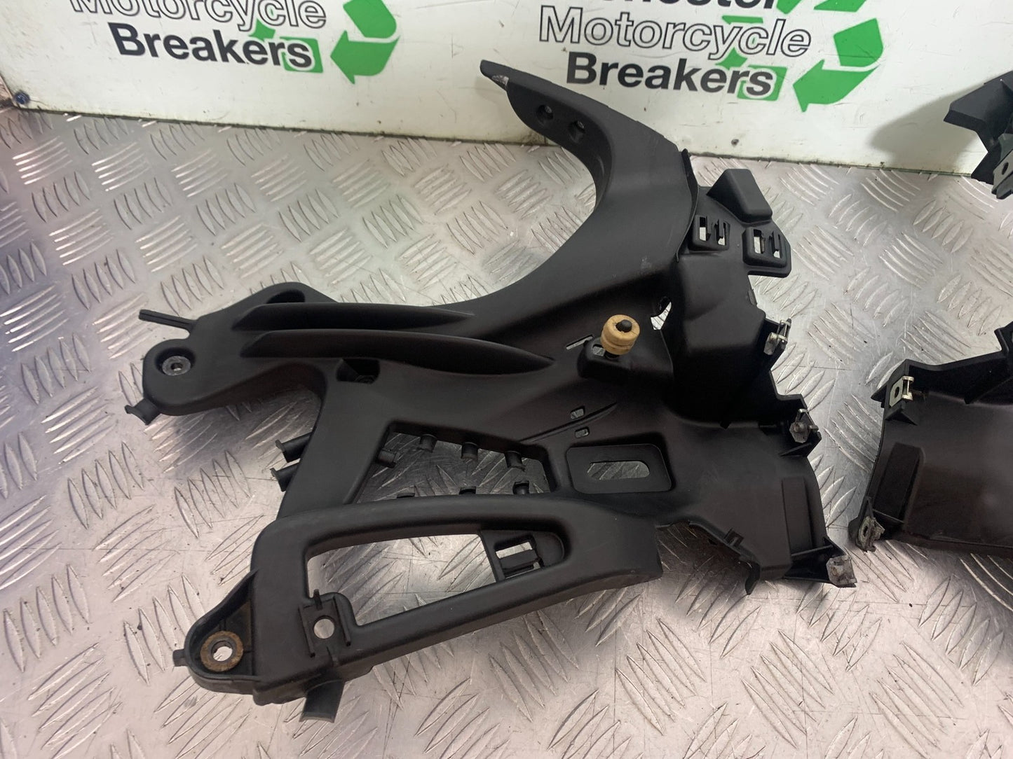 BMW K1300 S K 1300 S FAIRING BRACKET  YEAR 2009-16 (CMB1216)