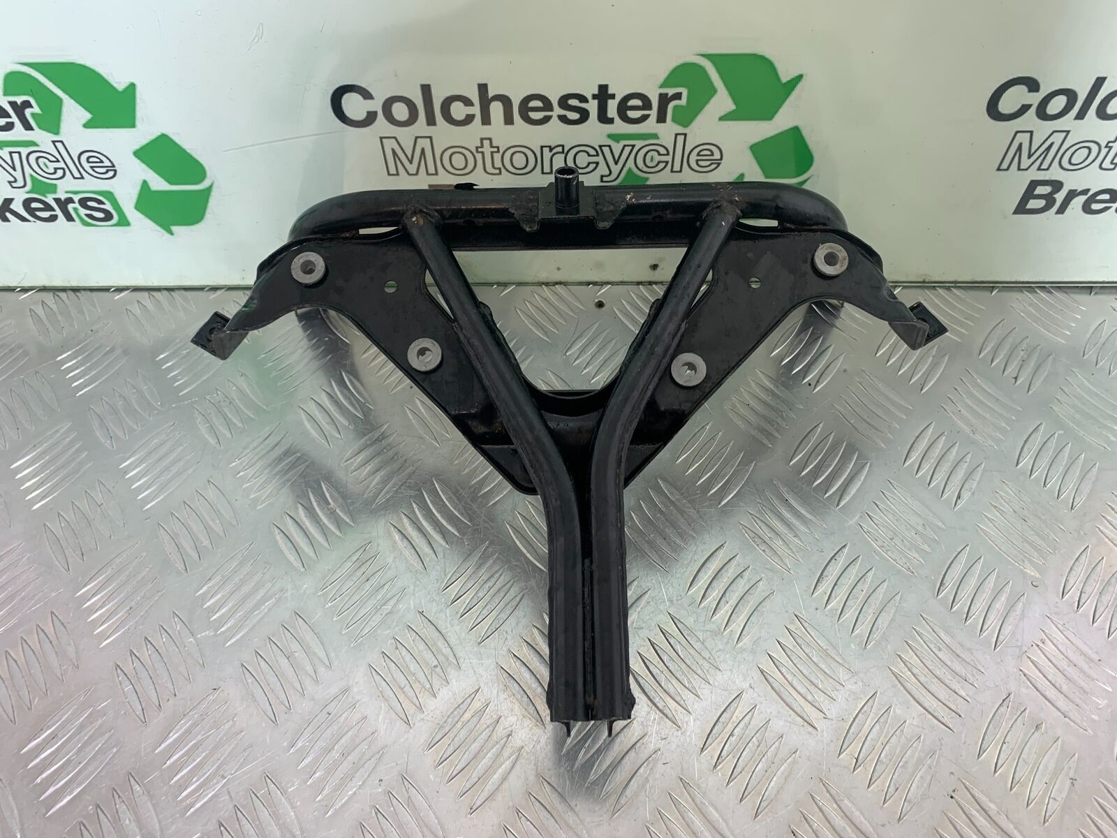 KAWASAKI ZZR1200 ZZR 1200 FAIRING BRACKET  YEAR 2002-05 (STOCK 993)