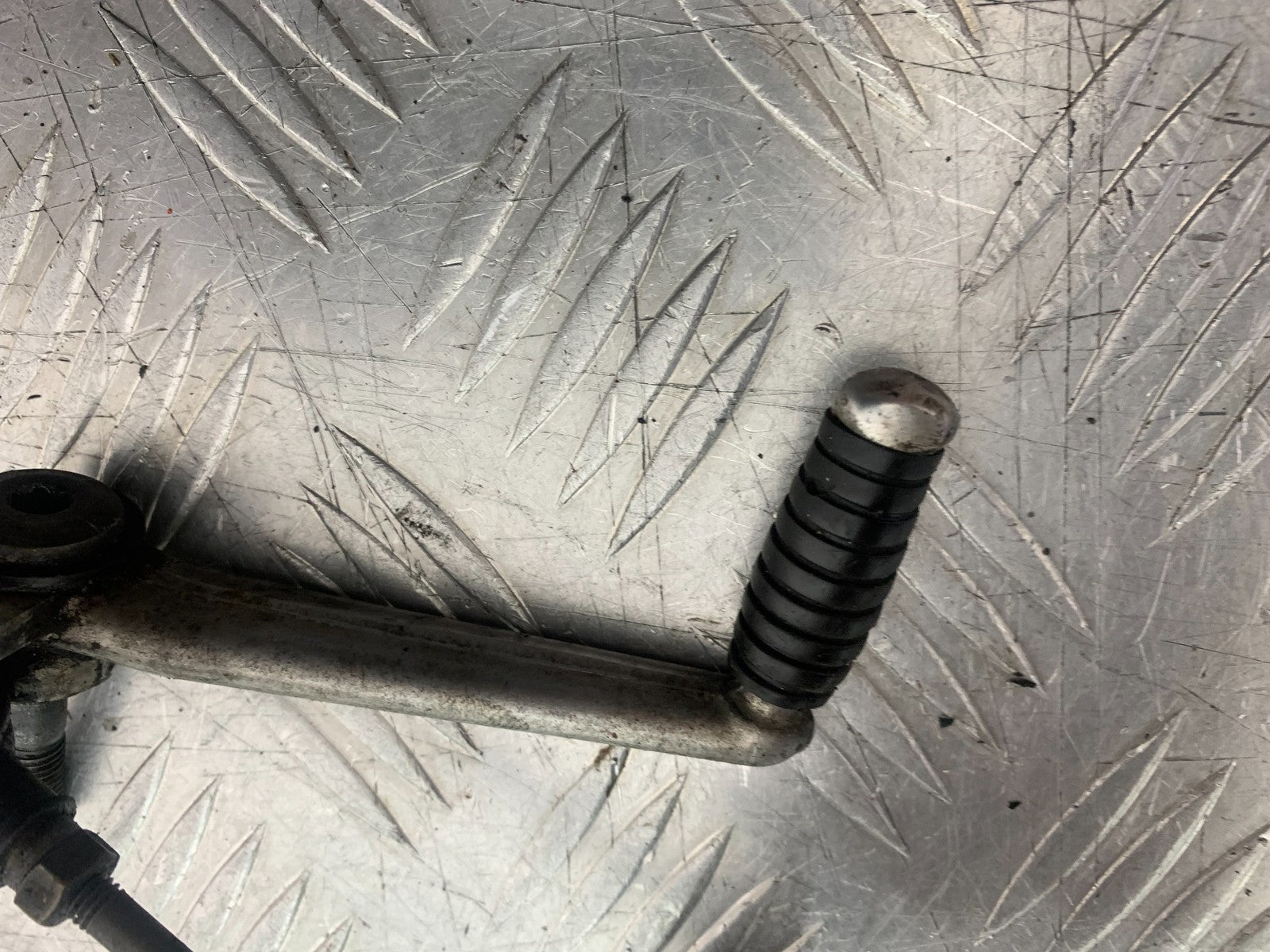 KAWASAKI GPZ600 GPZ 600 GEAR LEVER  YEAR 1988-90 (CMB1258)