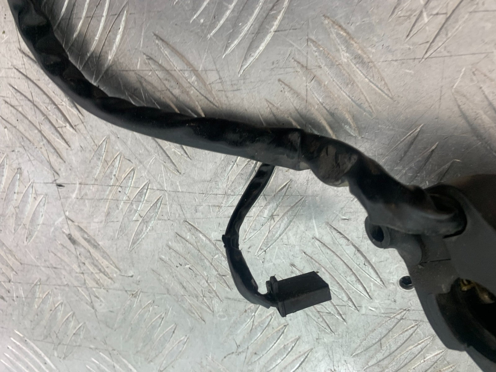 KAWASAKI GPZ600 GPZ 600 LEFT SWITCH GEAR  YEAR 1988-90 (CMB1258)