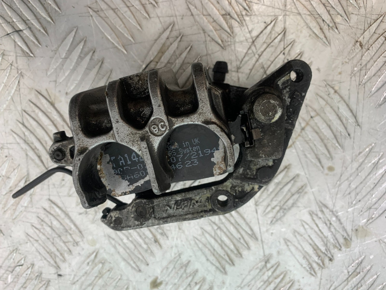 HONDA NTV 600 REVERE FRONT BRAKE CALIPER    YEAR 1988-1996  (CMB1281)