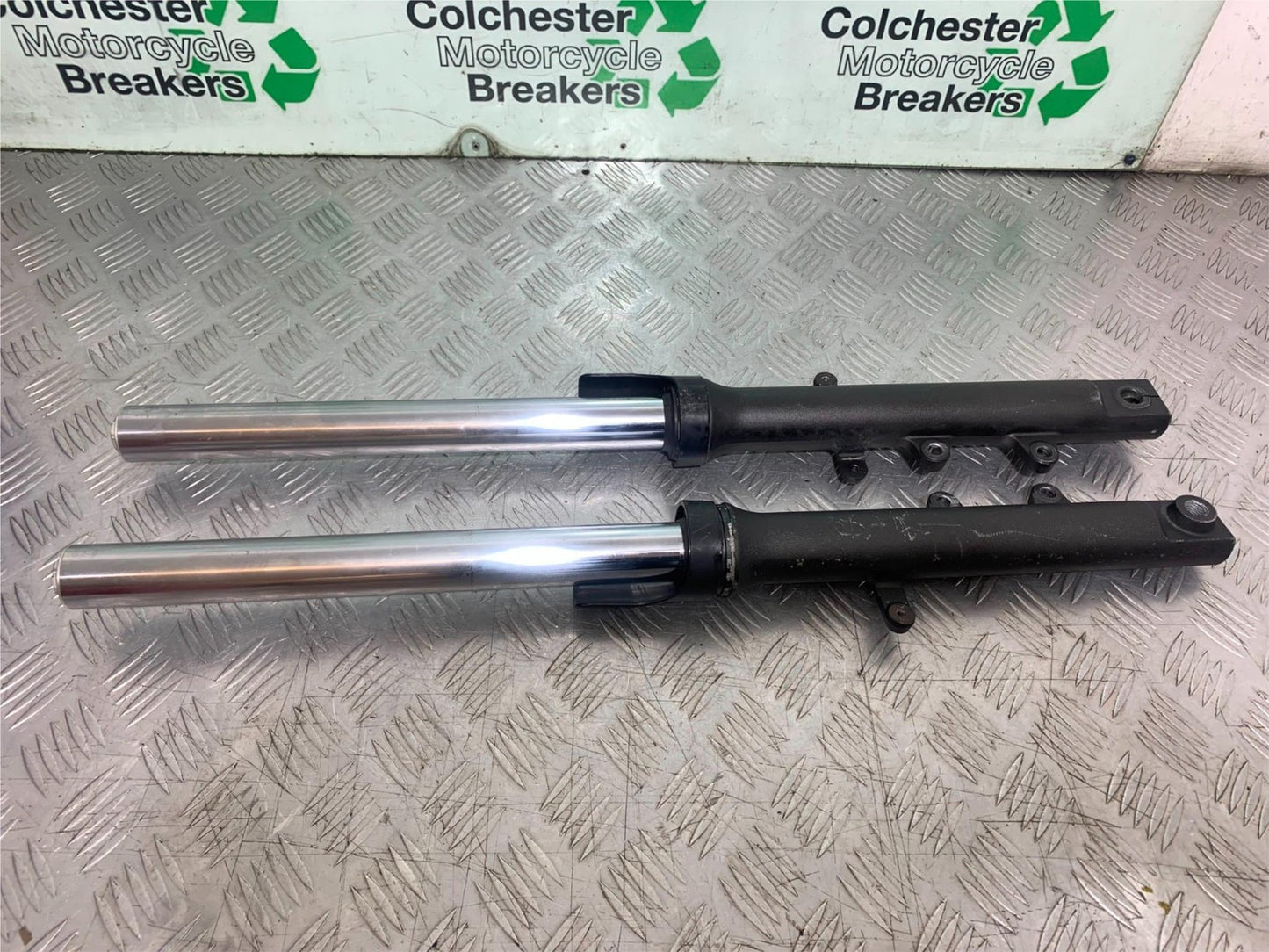 YAMAHA XJ6 XJ6-S FORKS YEAR 2009-2015  (CMB1212)