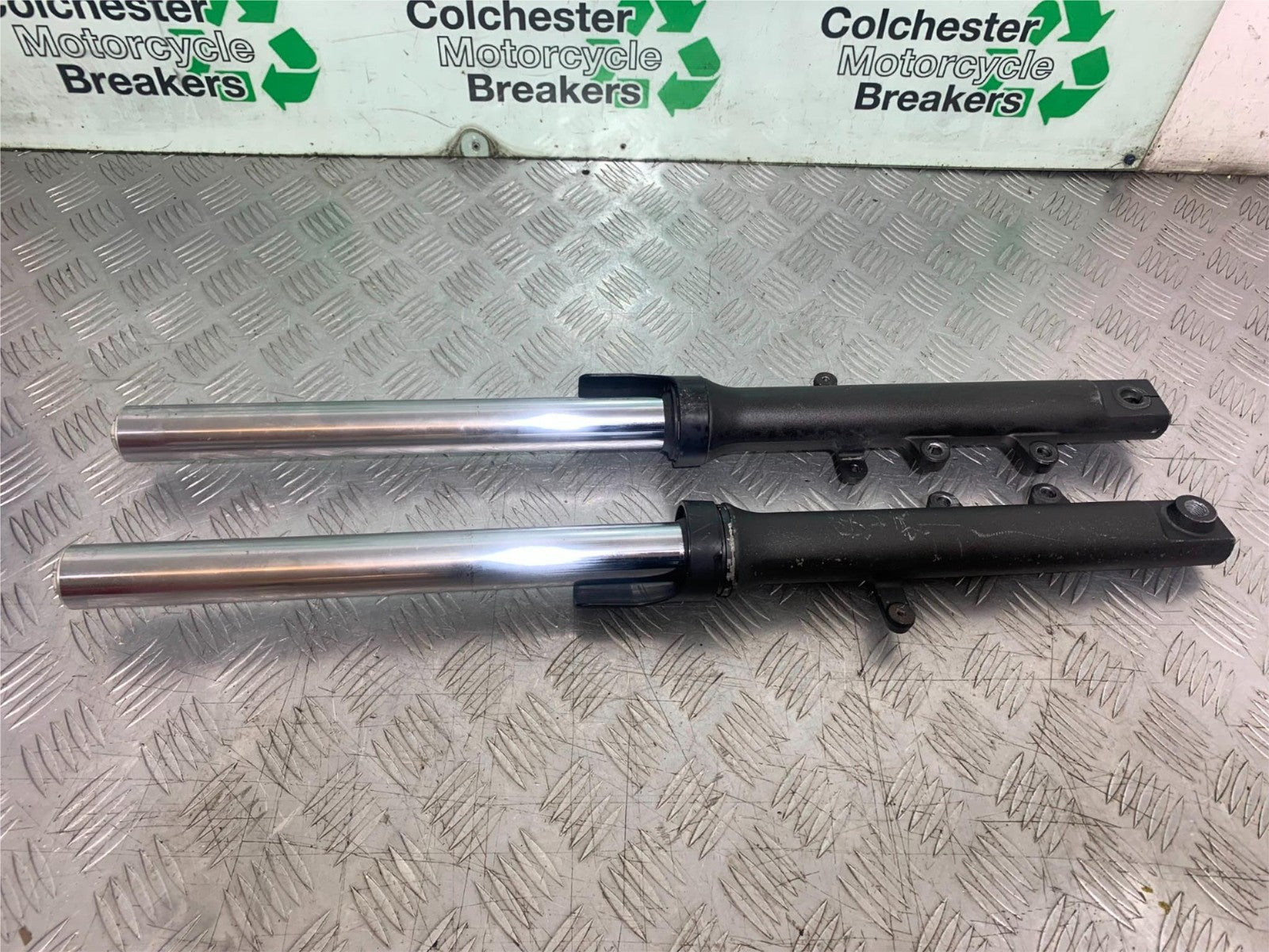 YAMAHA XJ6 XJ6-S FORKS YEAR 2009-2015  (CMB1212)