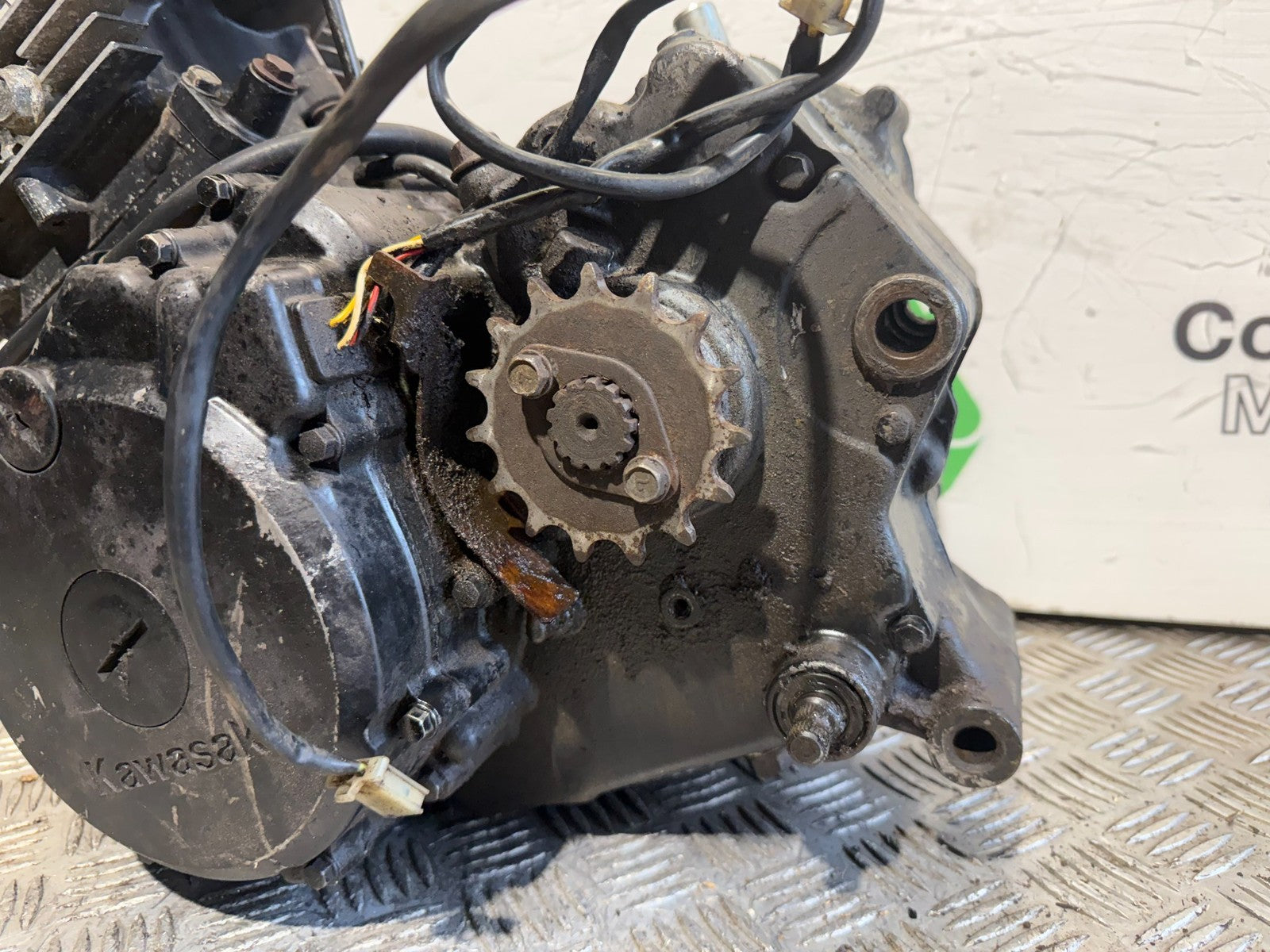 KAWASAKI KLR250 KLR 250 ENGINE YEAR 1984-2001 (CMB1225)