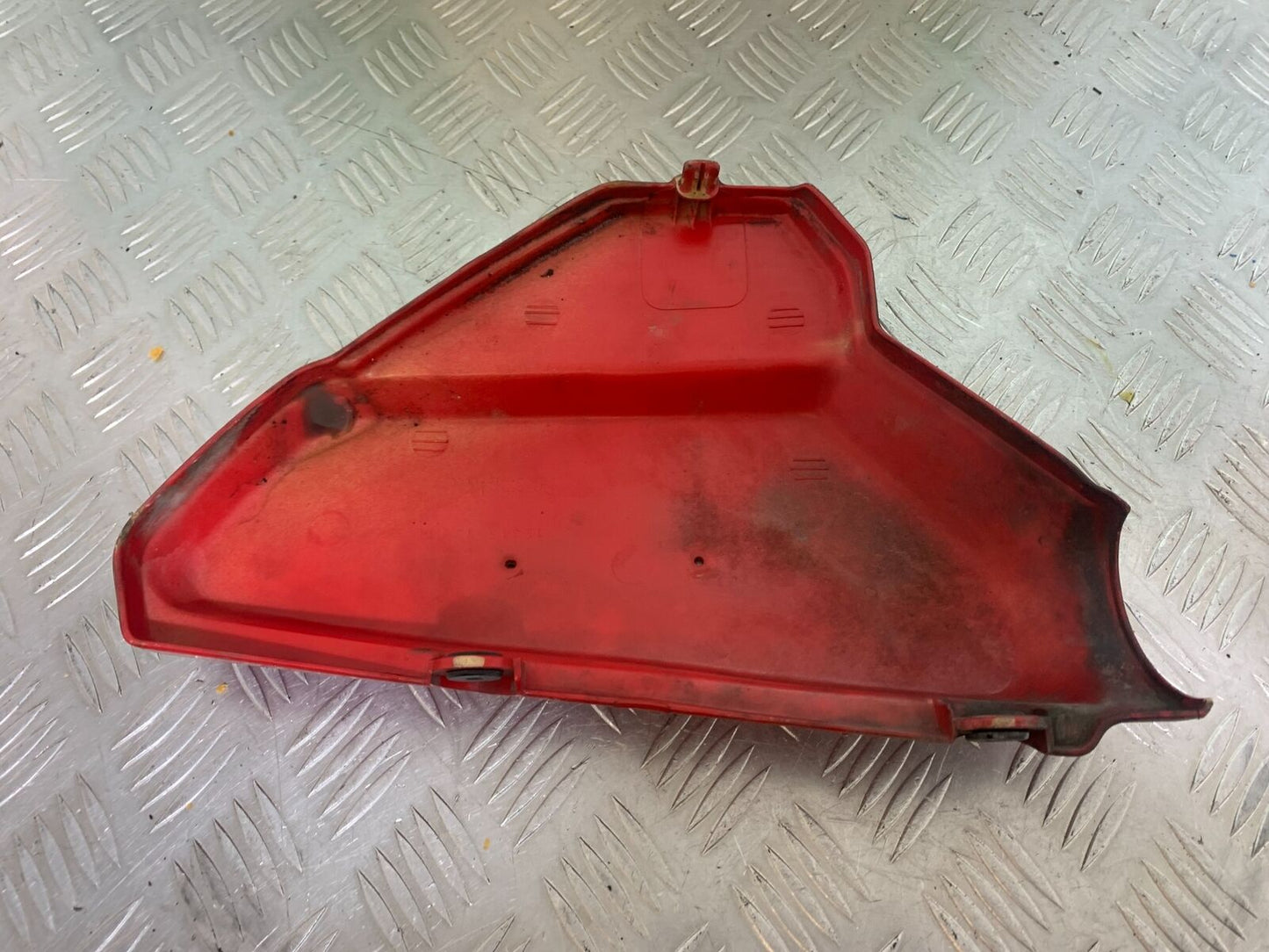 HONDA CX500 CX 500 RIGHT SEAT PANEL YEAR 1980 (CMB1131)