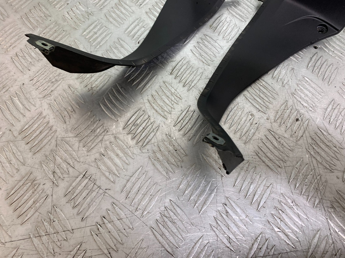 BMW F800 GT LEFT & RIGHT TOP INFILL PANELS  YEAR 2013-2017 (CMB1248)