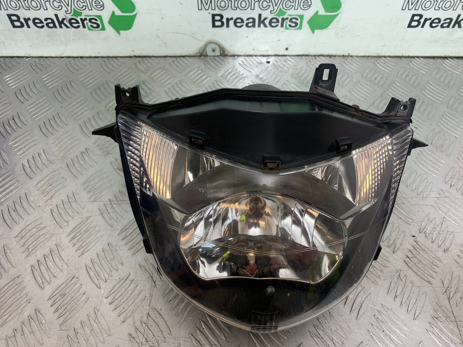HONDA NT 700 V DEAUVILLE HEADLIGHT  YEAR 2006-2011 ((CMB1211)