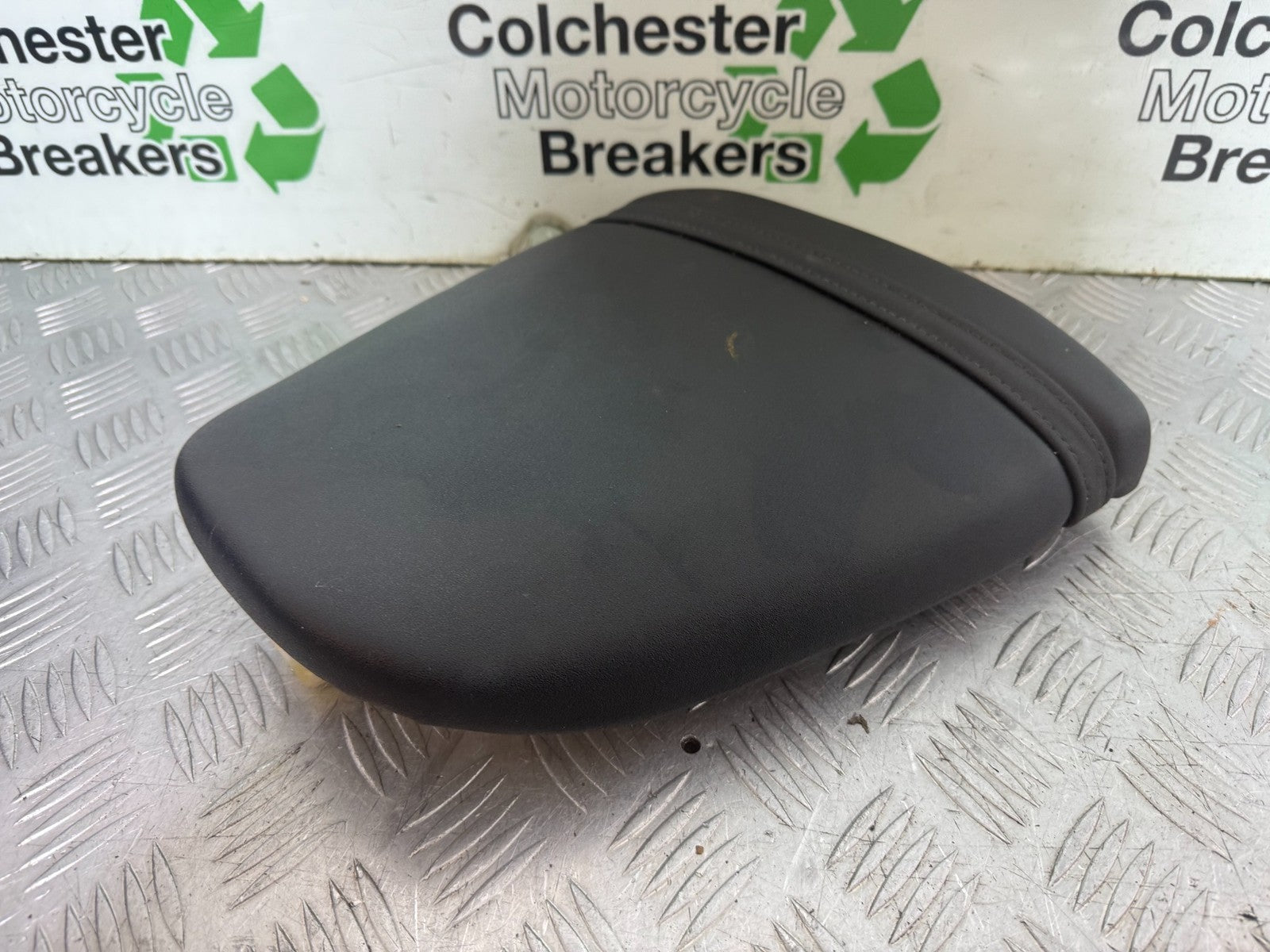 SUZUKI GSXR600 GSXR750 GSXR 600 750 SRAD REAR SEAT YEAR 1997-2000