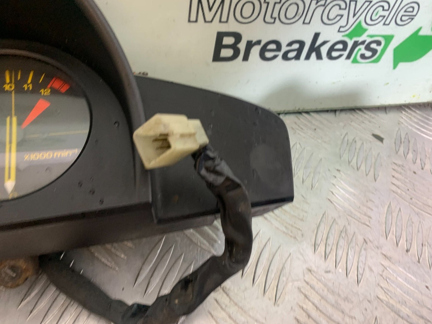 HONDA VF500 VF 500 CLOCKS SPEEDO DASH  YEAR 1985-1987
