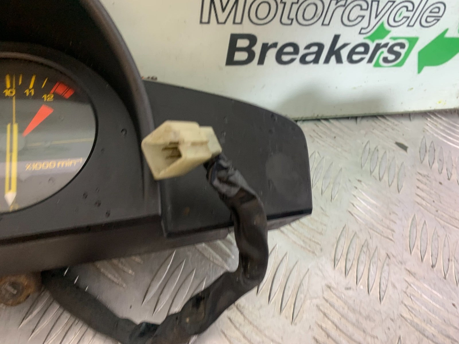 HONDA VF500 VF 500 CLOCKS SPEEDO DASH  YEAR 1985-1987