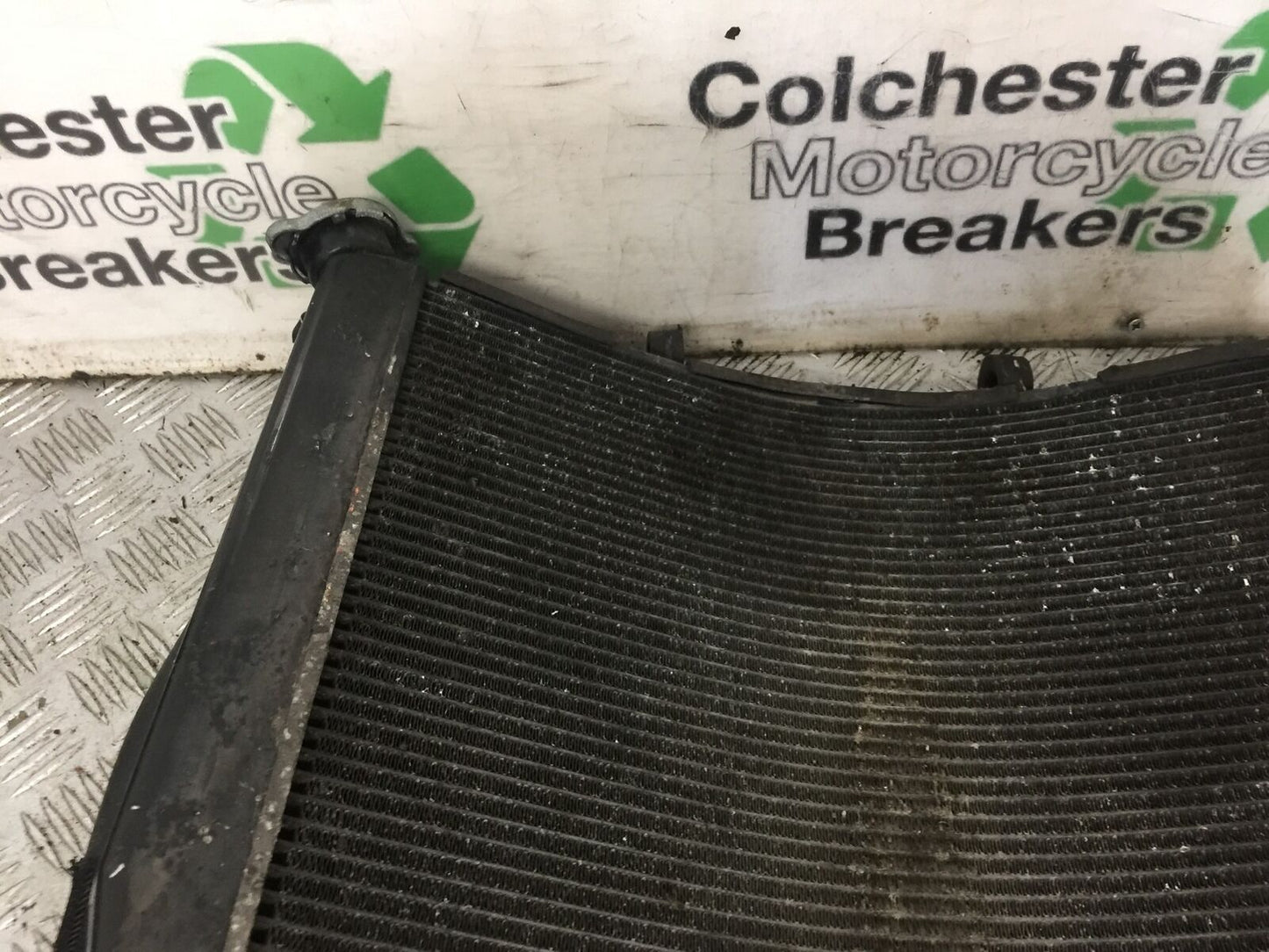 KAWASAKI ZZR1400 ZZR 1400 RADIATOR   YEAR 2007-11(STOCK 893)