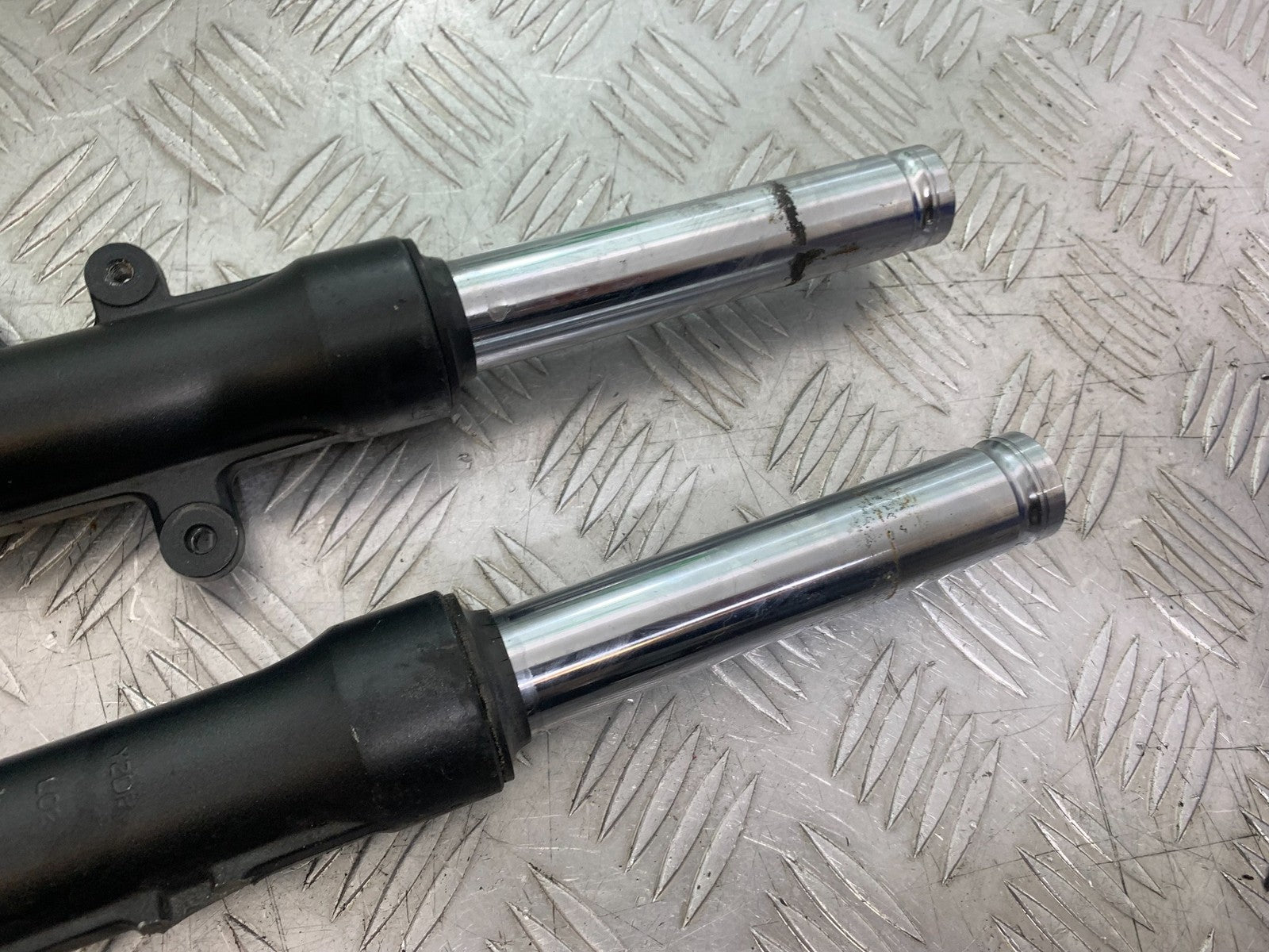 YAMAHA NMAX-125 N MAX 125 FORKS (DAMAGED)  YEAR 2015-2020  (CMB1231)