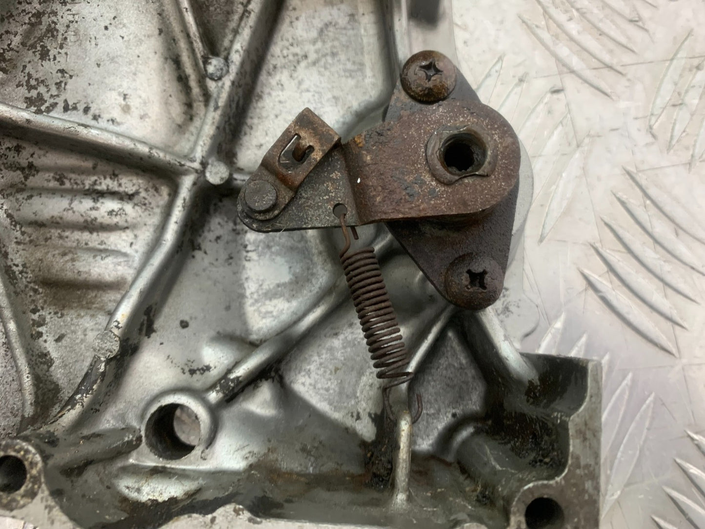 SUZUKI GS500 GS 500 SPROCKET COVER   YEAR 2001-2008 (CMB1254)