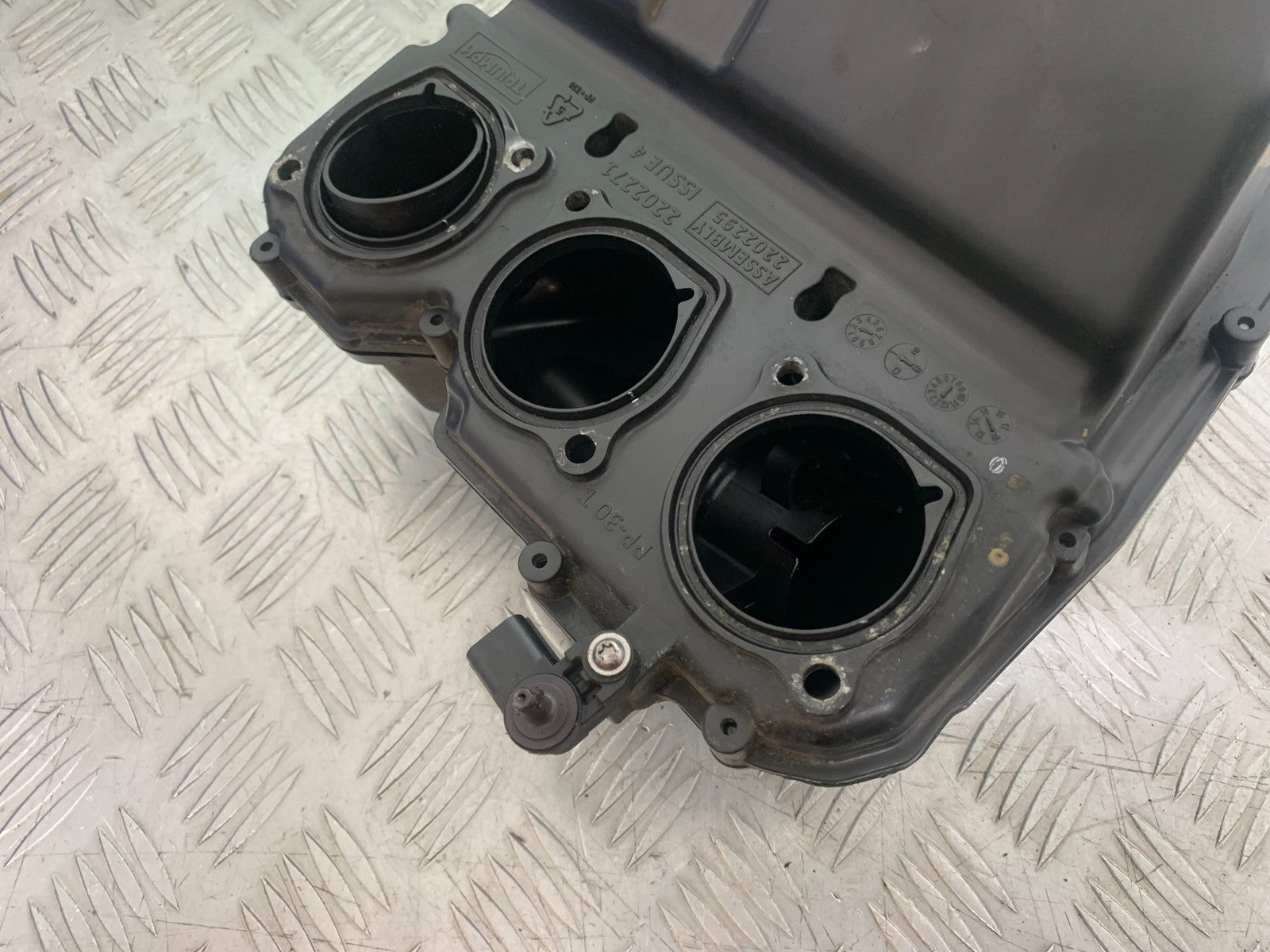 TRIUMPH TIGER 800 XRT AIRBOX 2018-2020 (CMB1193)