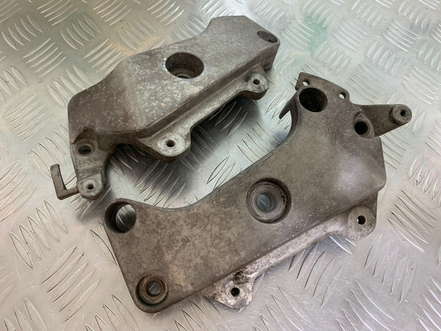 HONDA CB600 CB 600 HORNET ENGINE BRACKETS   YEAR 1998-2002 (CMB1011)