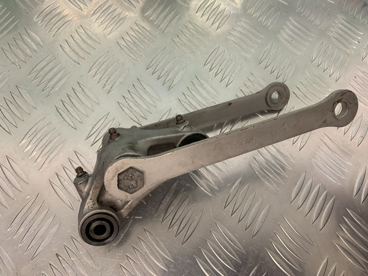 KAWASAKI ZX6R ZX6 J SWINGARM LINKAGE YEAR 2000 (STOCK 947)