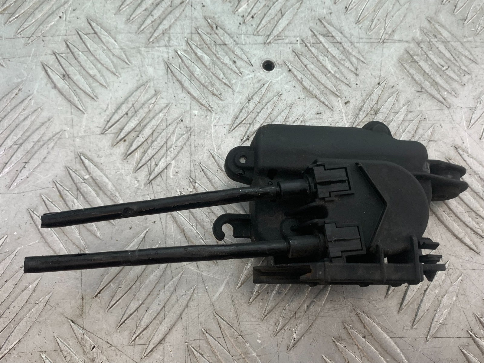 BMW S1000 RR SERVO MOTOR  YEAR 2015-2018 (CMB1246)