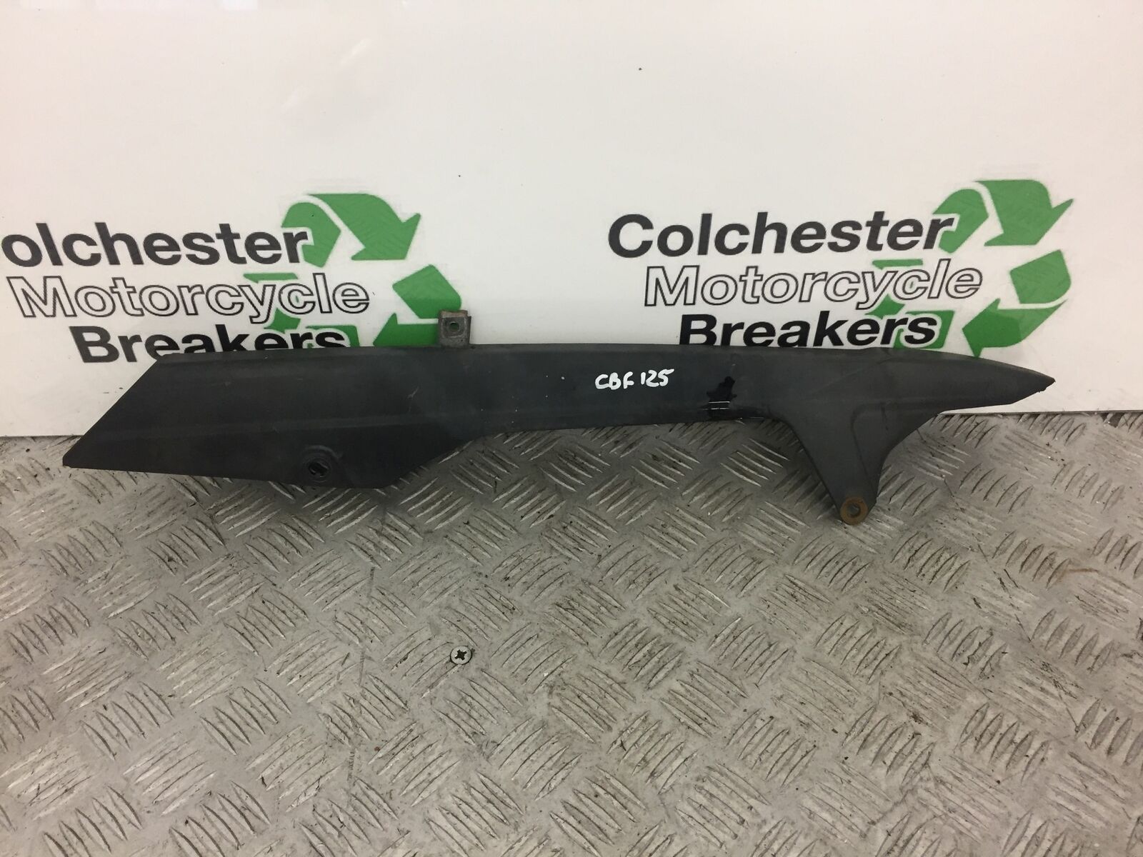 HONDA CBF125 CBF 125 CHAIN GUARD  YEAR 2008 - 2012