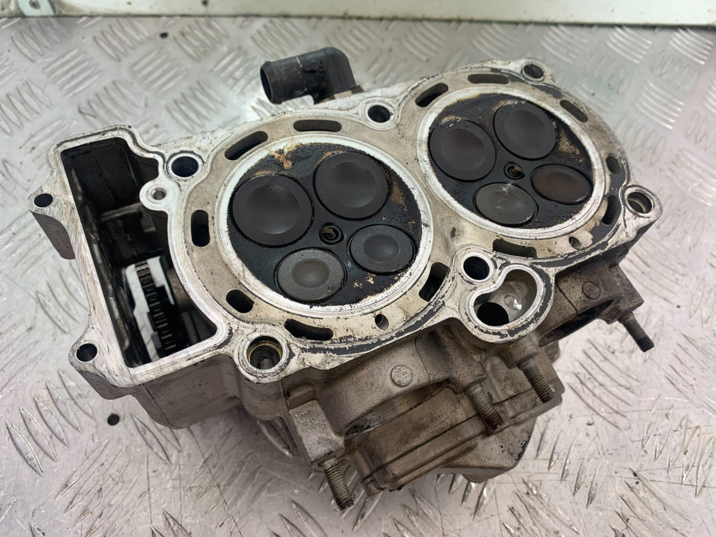 APRILIA TUONO 1000 V4R REAR CYLINDER HEAD  YEAR 2011-13  (CMB1316)