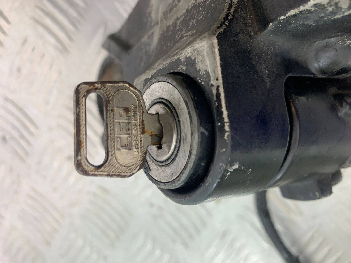 YAMAHA FJ1100 FJ 1100 LOCKS AND KEY YEAR 1984-1985 (CMB1101)