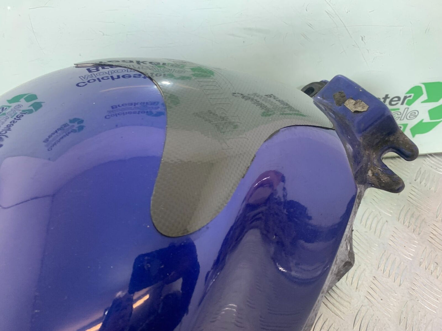 TRIUMPH 955i SPRINT ST PETROL TANK   YEAR 1999-2004 (CMB1124)