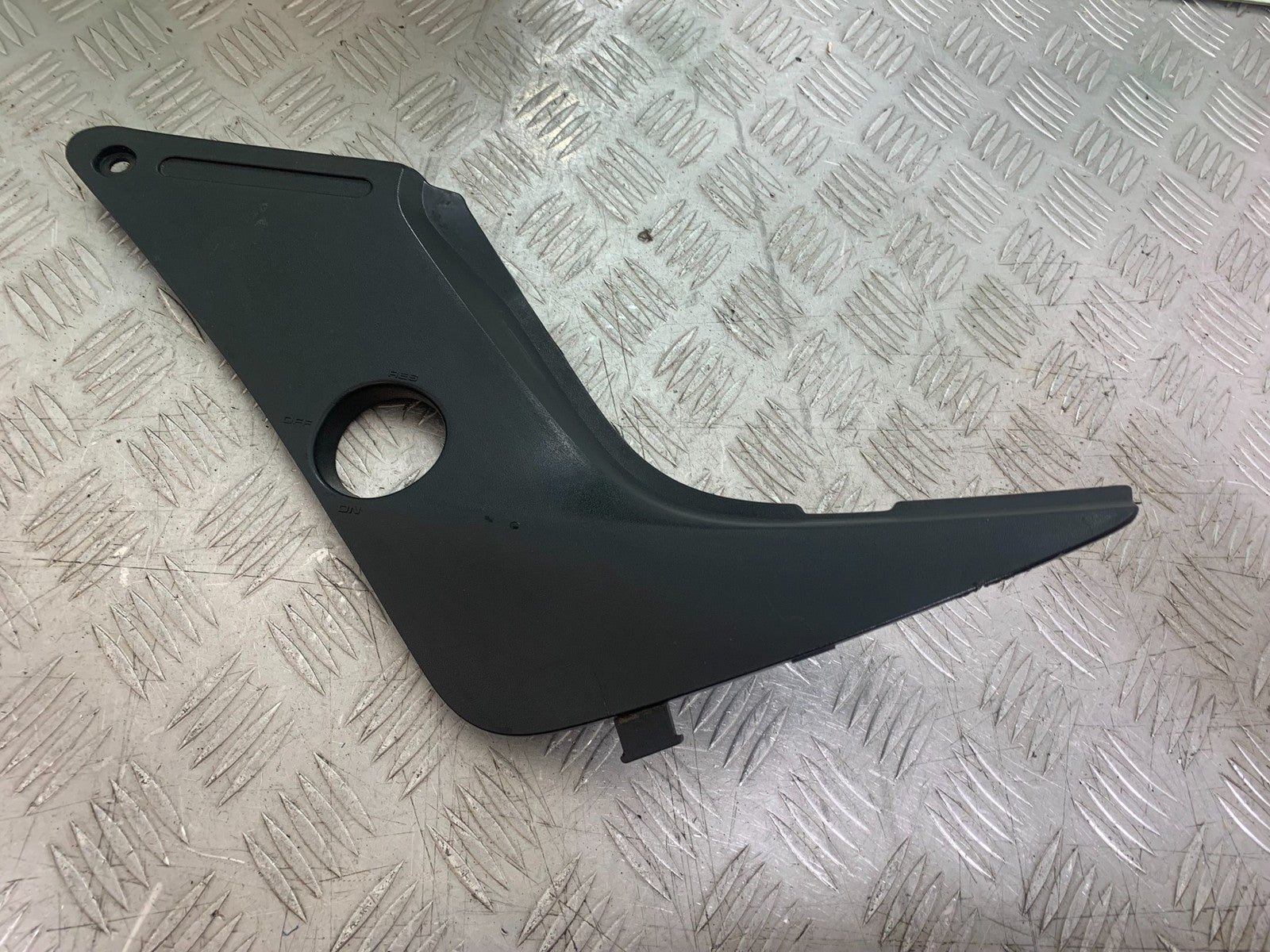 HONDA NT650 V DEAUVILLE LEFT SEAT PANEL  YEAR 1998-01 (CMB1320)
