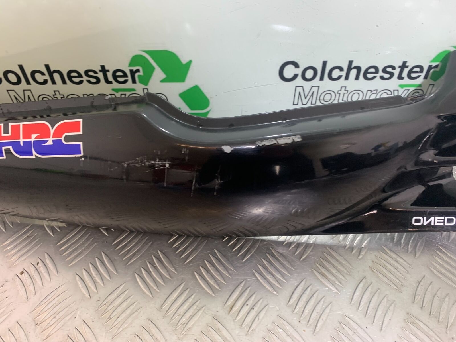 HONDA CBR600 CBR 600 F2 RIGHT SEAT PANEL YEAR 1991-1993 (CMB1114)