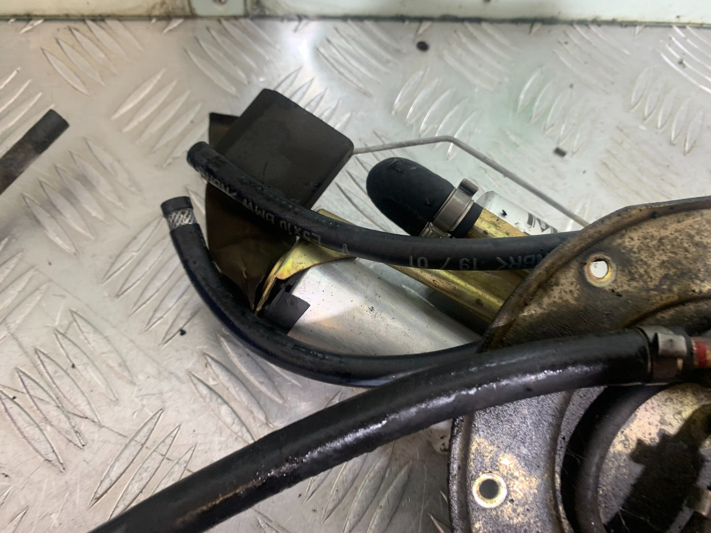 BMW R850 R R850R PETROL PUMP YEAR 1994-2002 (CMB1170)