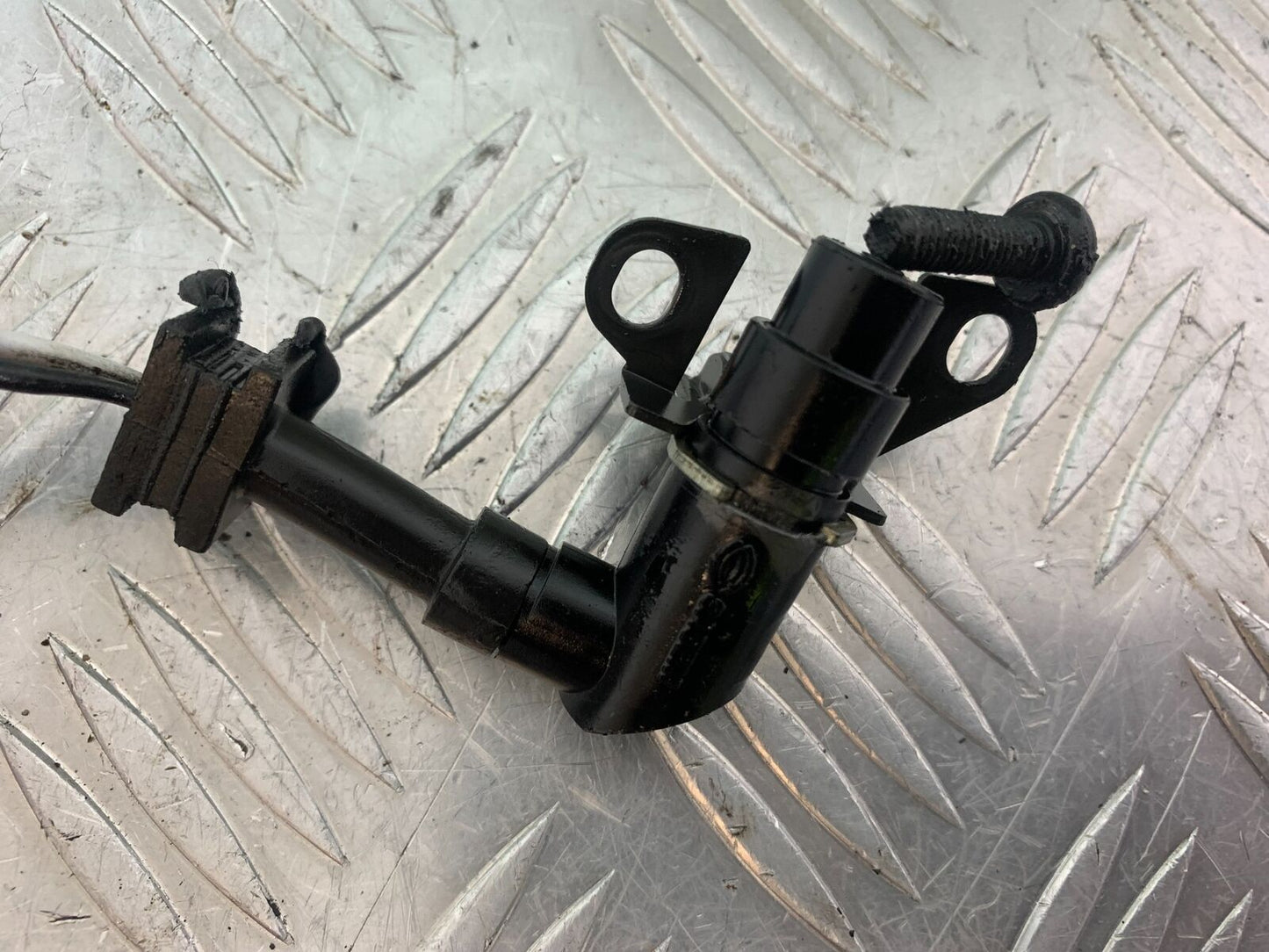 TRIUMPH 955i SPRINT ST IGNITION PICK UP SENSOR YEAR 1999-2004 (STOCK 735)