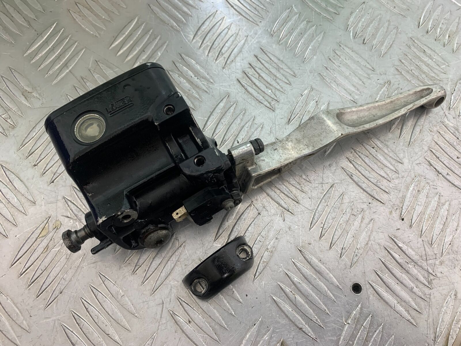 TRIUMPH THUNDERBIRD 1600 FRONT BRAKE MASTER CYLINDER   YEAR 2011 (CMB1107)