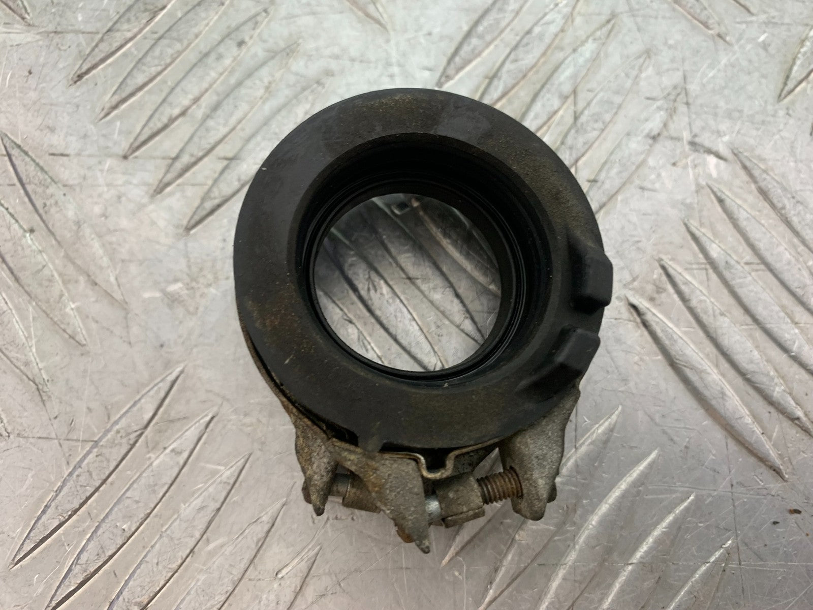 YAMAHA YBR125 CUSTOM ENGINE INLET RUBBER  YEAR 2008-2016 (CMB1192)