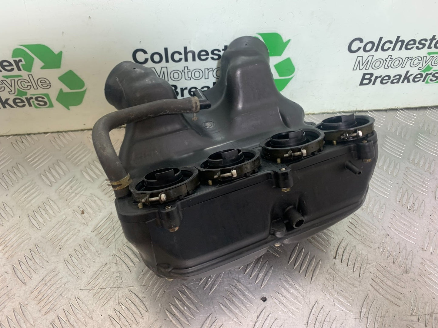 KAWASAKI ZX9R ZX9 E1 AIRBOX   YEAR 2000-01 (CMB1171)