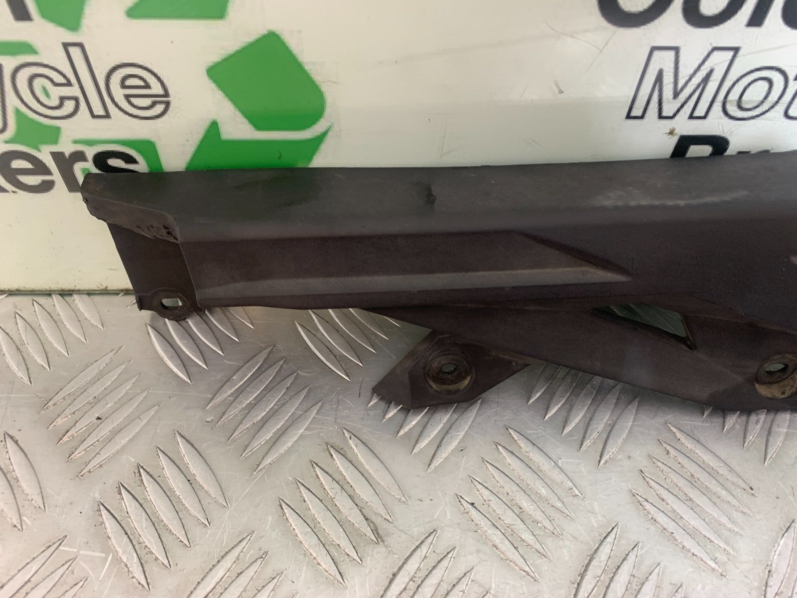 TRIUMPH TIGER 800 XRT CHAIN GUARD   2018-2020 (CMB1193)