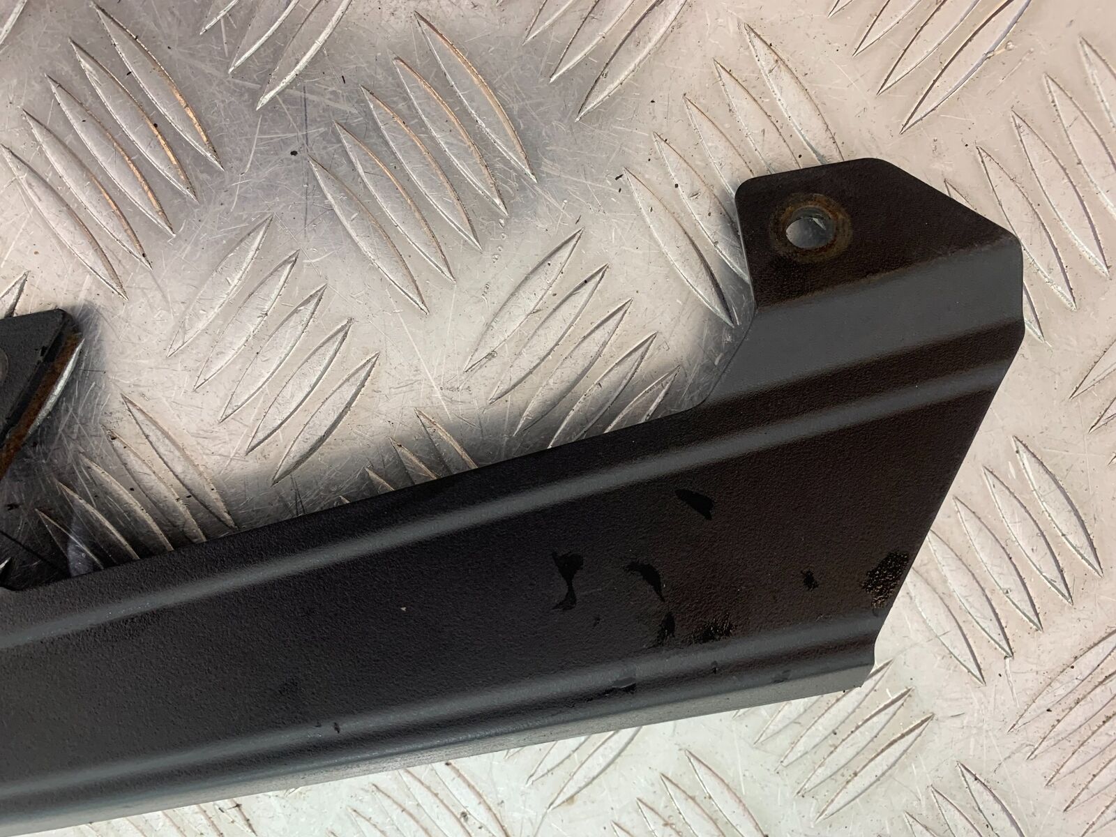 SUZUKI SV1000 SV 1000 K4 CHAIN GUARD YEAR 2003-2007 (CMB1042)