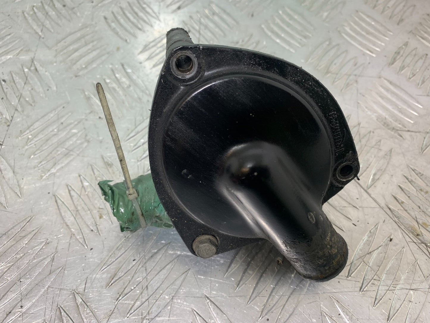 TRIUMPH 955i SPRINT ST WATER PUMP  YEAR 1999-2004