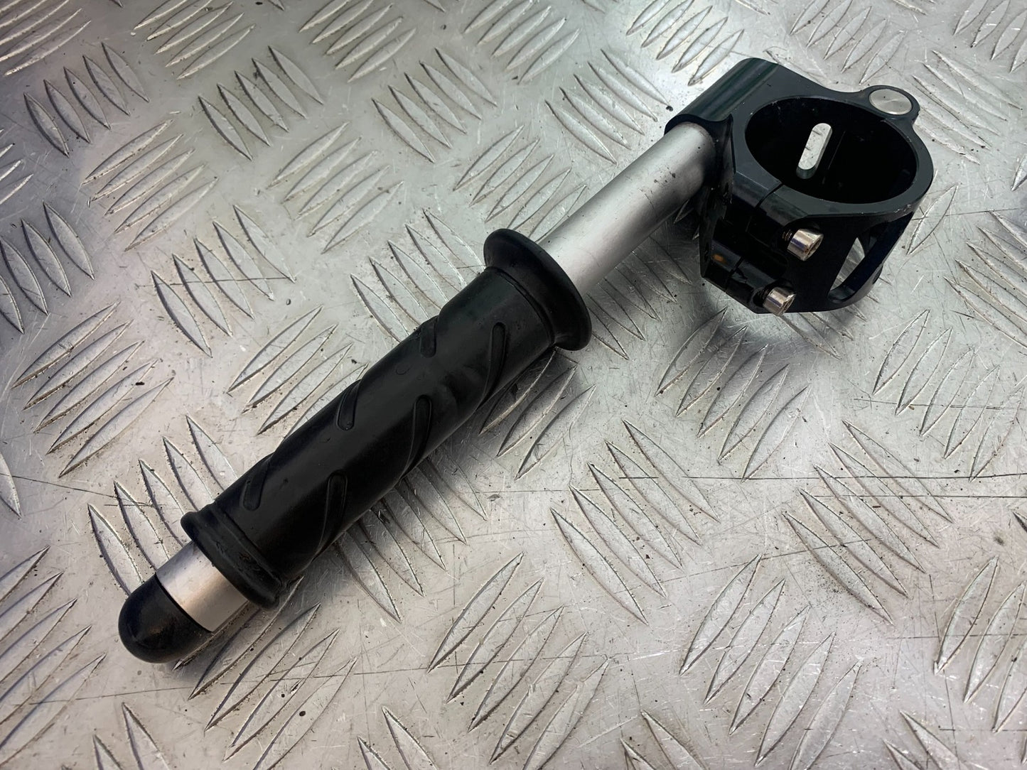 DUCATI 996 SPS 748 916 998 LEFT HANDLEBAR   1999-2000 (CMB1209)