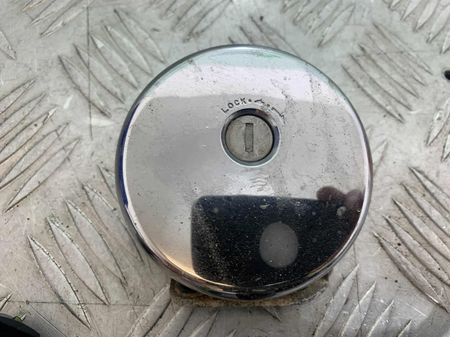 KAWASAKI VN1500 CLASSIC LOCKS AND KEY  YEAR 1999 -2006 (CMB1166)