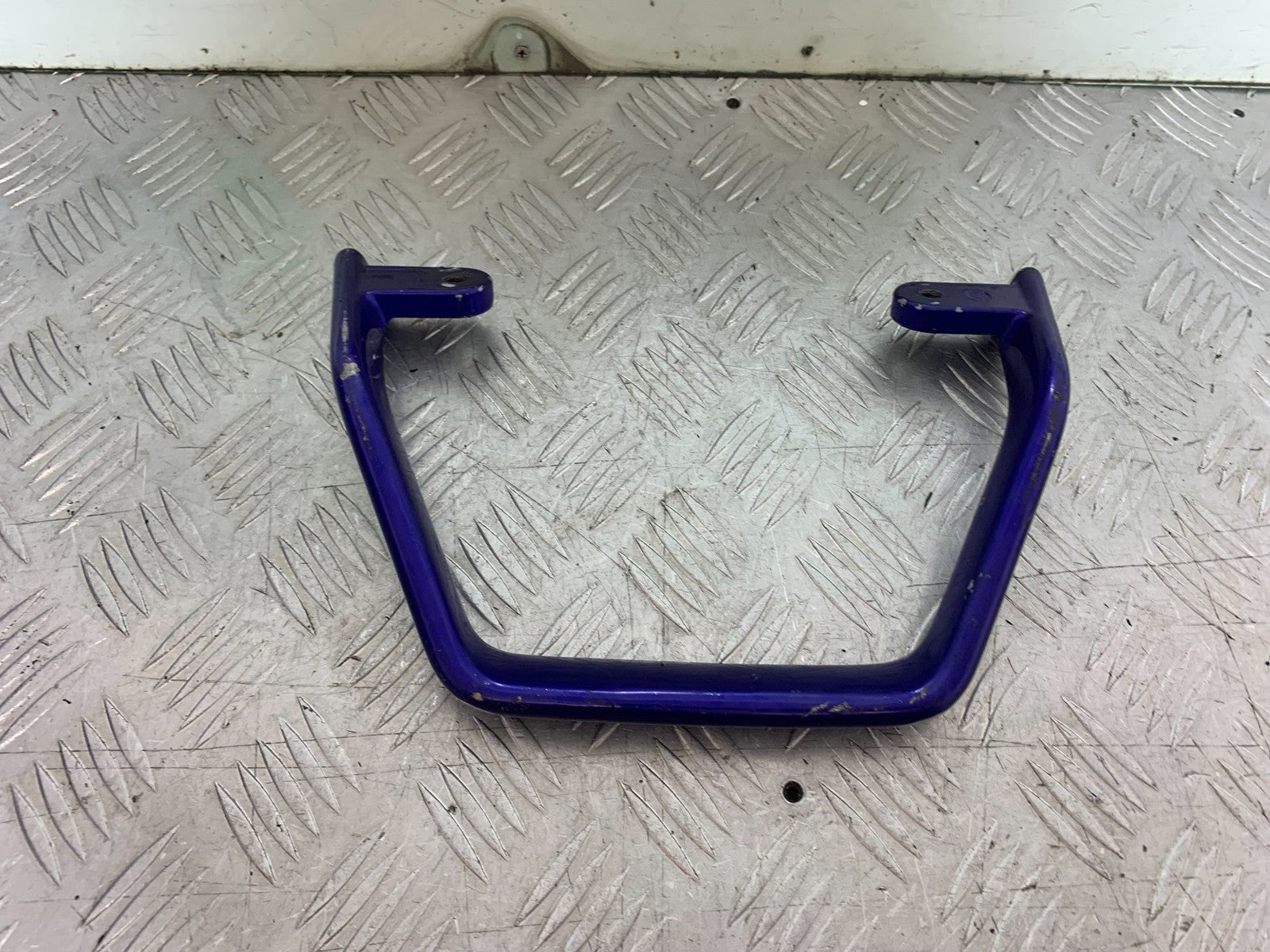 TRIUMPH TROPHY 900 GRAB RAIL YEAR 1991-95 (CMB1251)