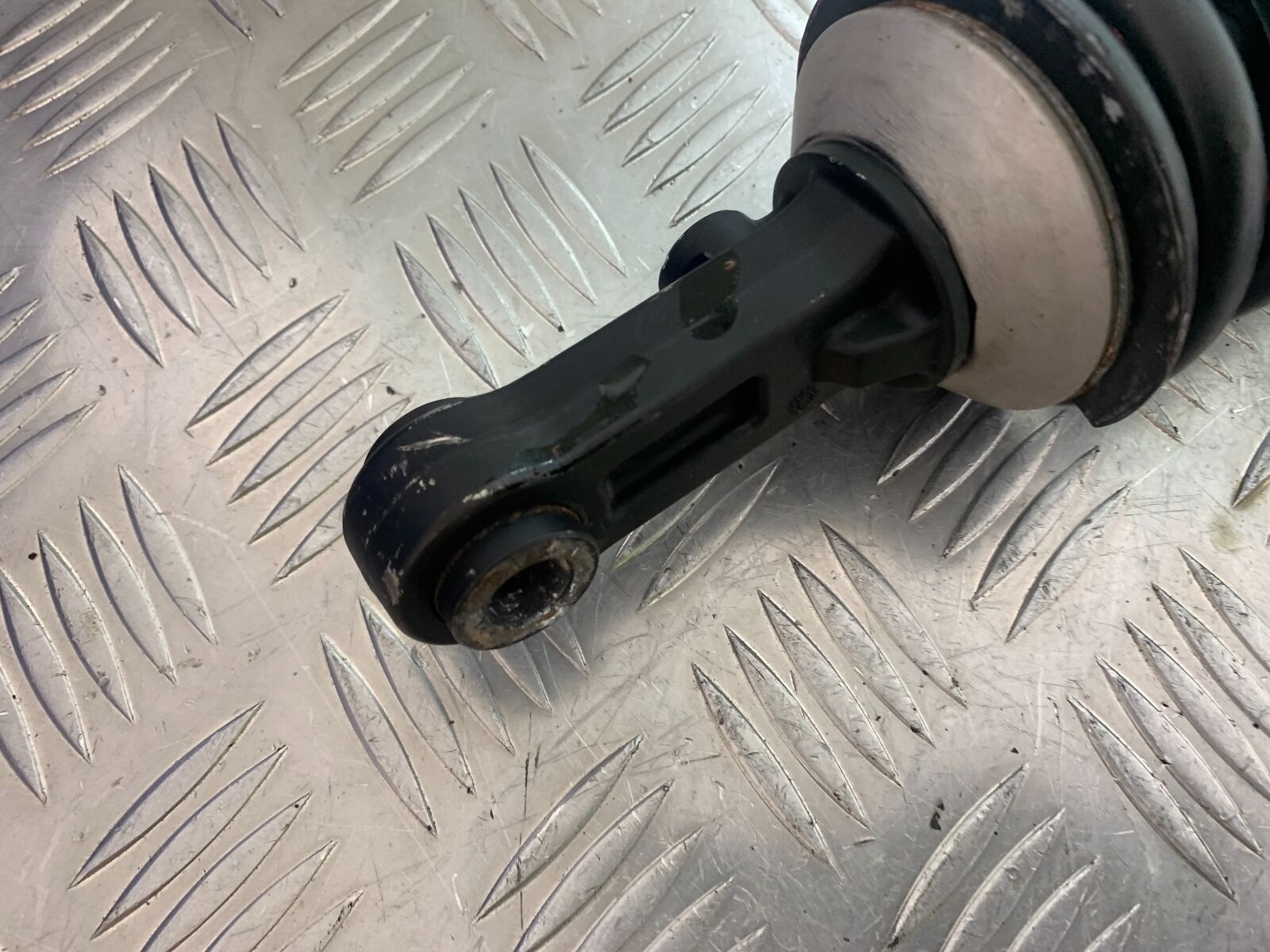 KTM 990 SUPERMOTO T REAR SHOCK  YEAR 2010-2011  (CMB1127)