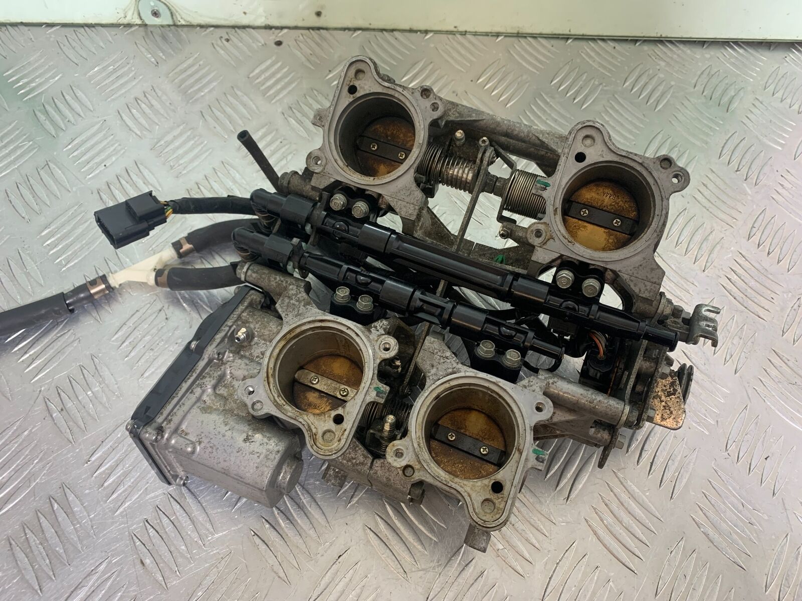 HONDA VFR1200 VFR 1200 FA THROTTLE BODIES  YEAR 2010-11 CMB1088)